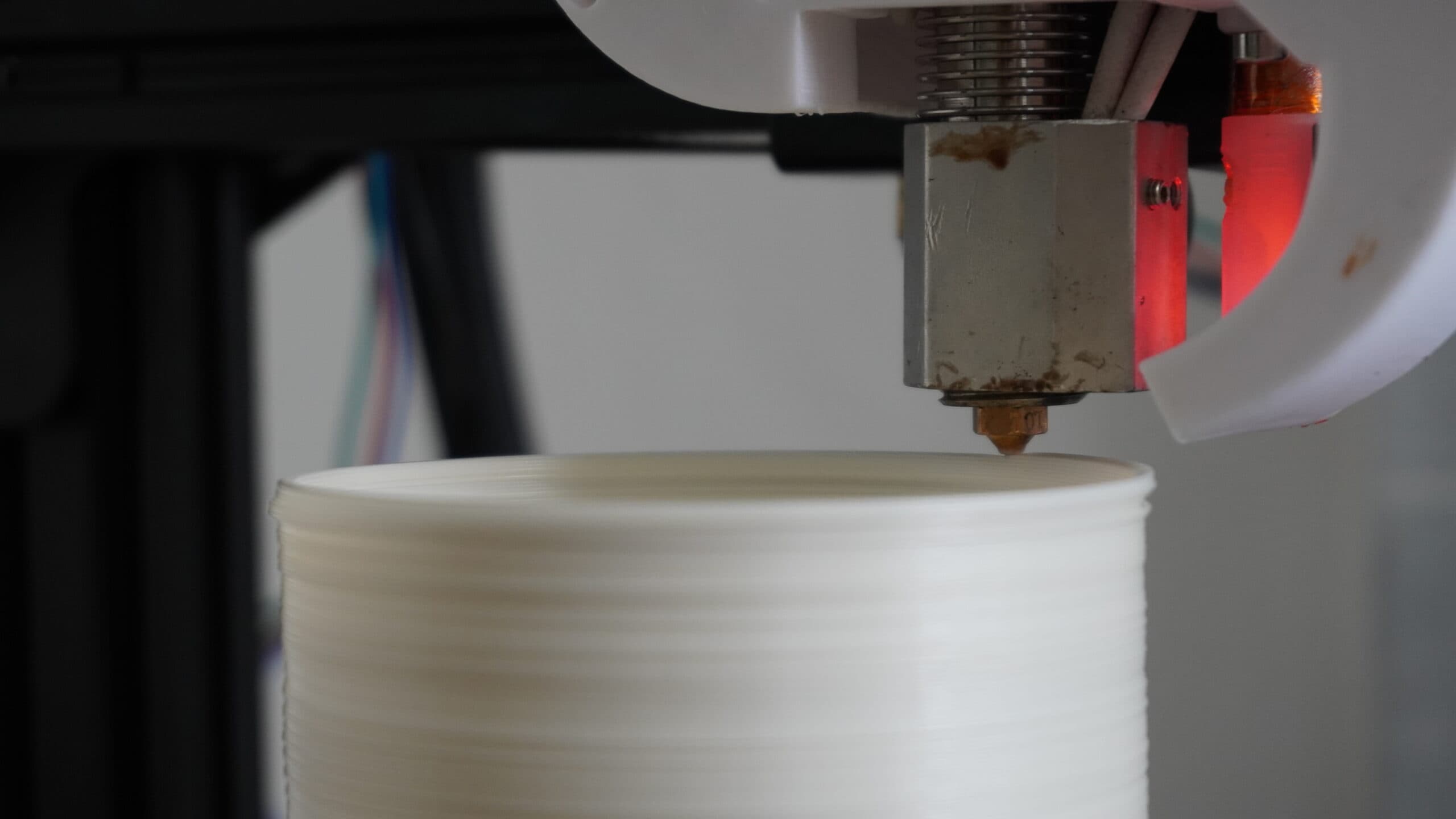 3D print with chocolate, sugar or anything else melting in the range: Ambient – 330 C°
